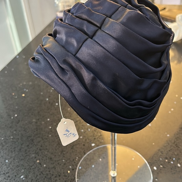 Vintage Hat - Picture 2 of 6